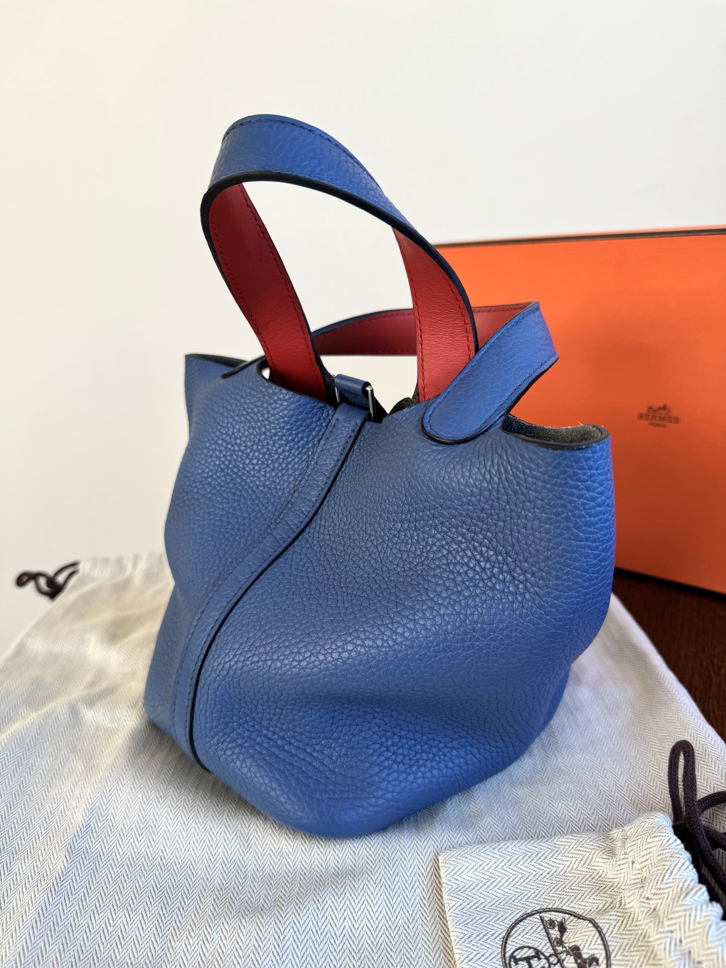 Pre-owned Hermès Picotin 18 Blue Brighton Capucine Clemence Bucket Bag
