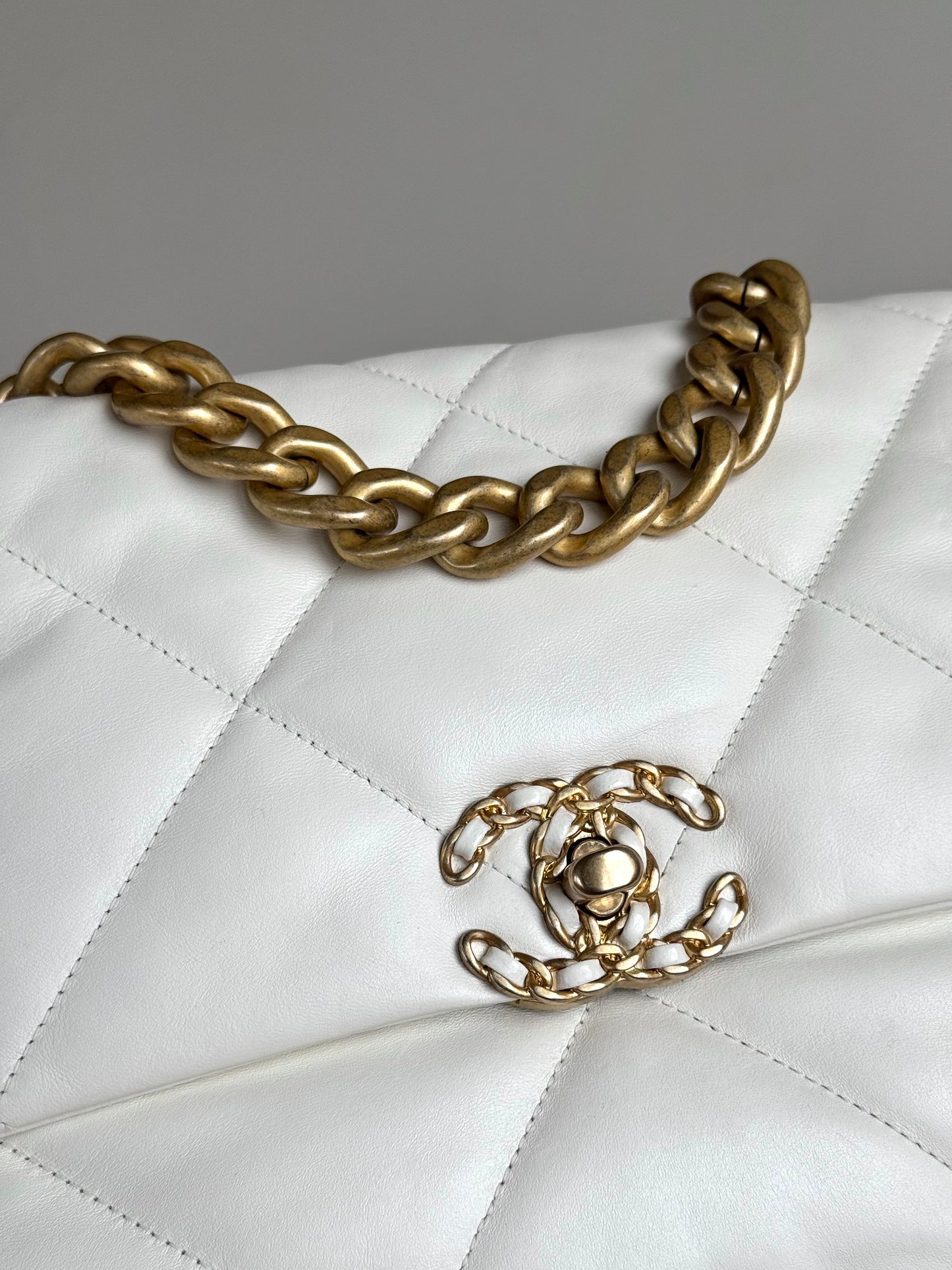 Pre-owned Chanel 19 Large White Lambskin Flap Bag