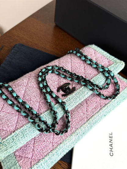 Pre-owned Chanel Pink Turquoise Tweed Flap Bag