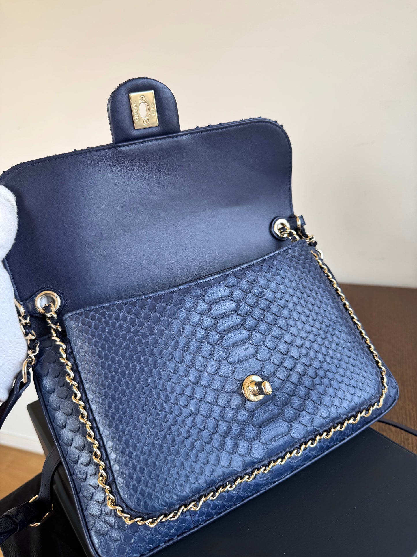 Pre-owned Chanel CC Chain Python Navy Flap Bag