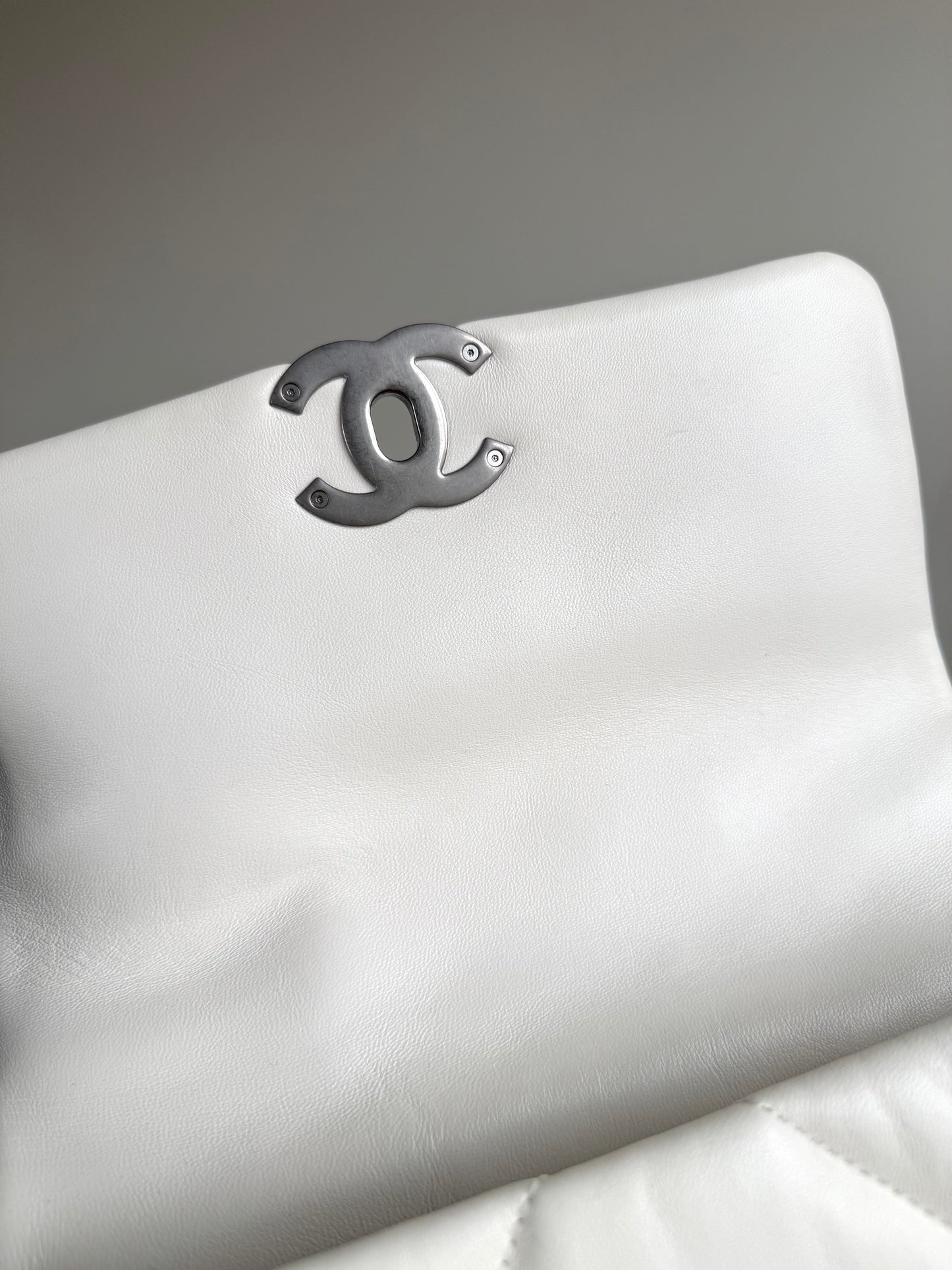Pre-owned Chanel 19 Small Creamy White Lambskin Flap Bag