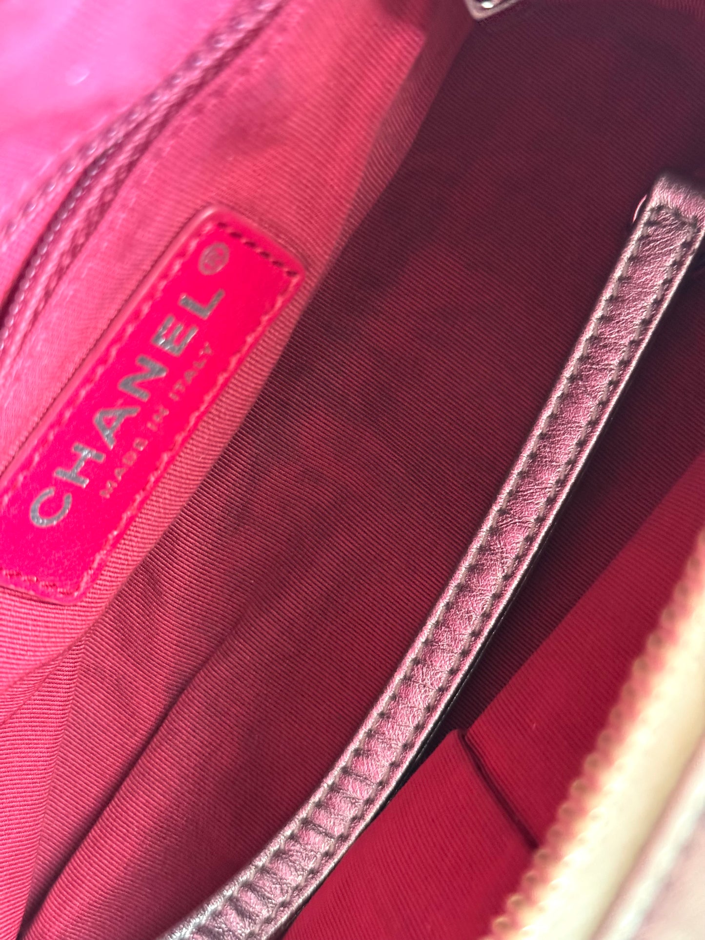Pre-owned Chanel Gabrielle Small Silver Leather Hobo Bag