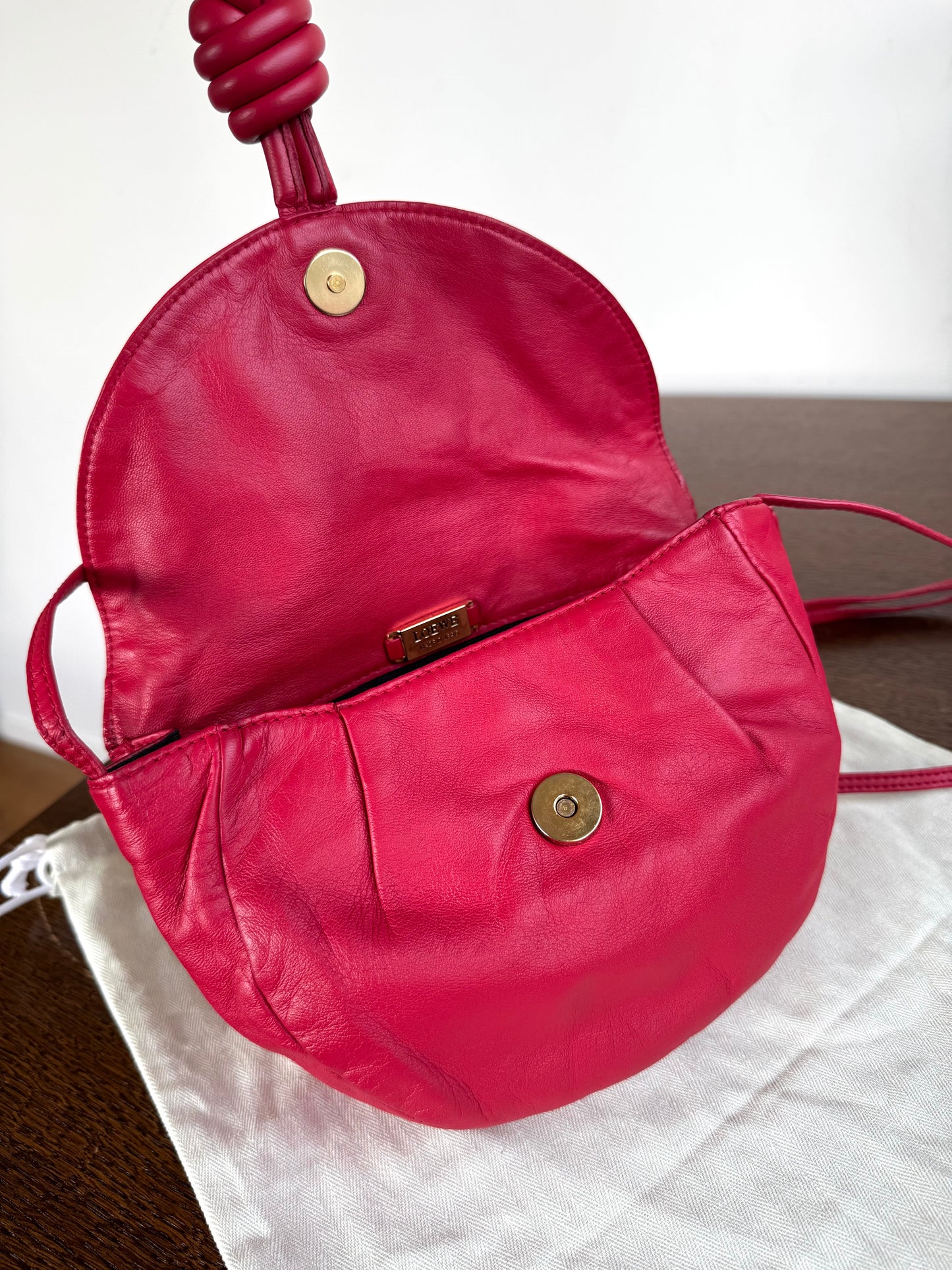 Pre-owned Loewe Red Leather Crossbody Bag