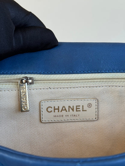 Pre-owned Chanel CC Large Blue Iridescent Calfskin Flap Bag