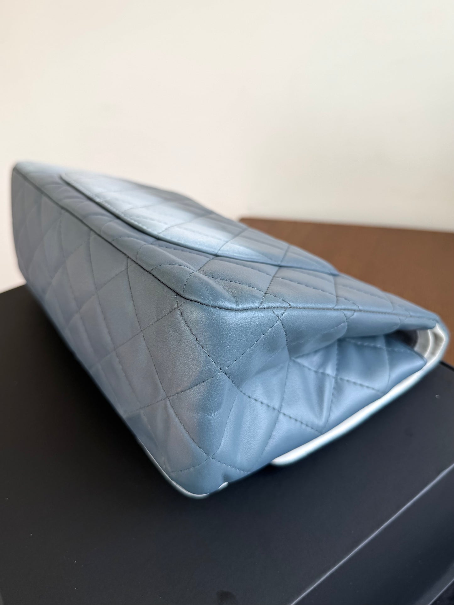 Pre-owned Chanel 2.55 Reissue Maxi 227 Misty Blue Degrade Lambskin Flap Bag