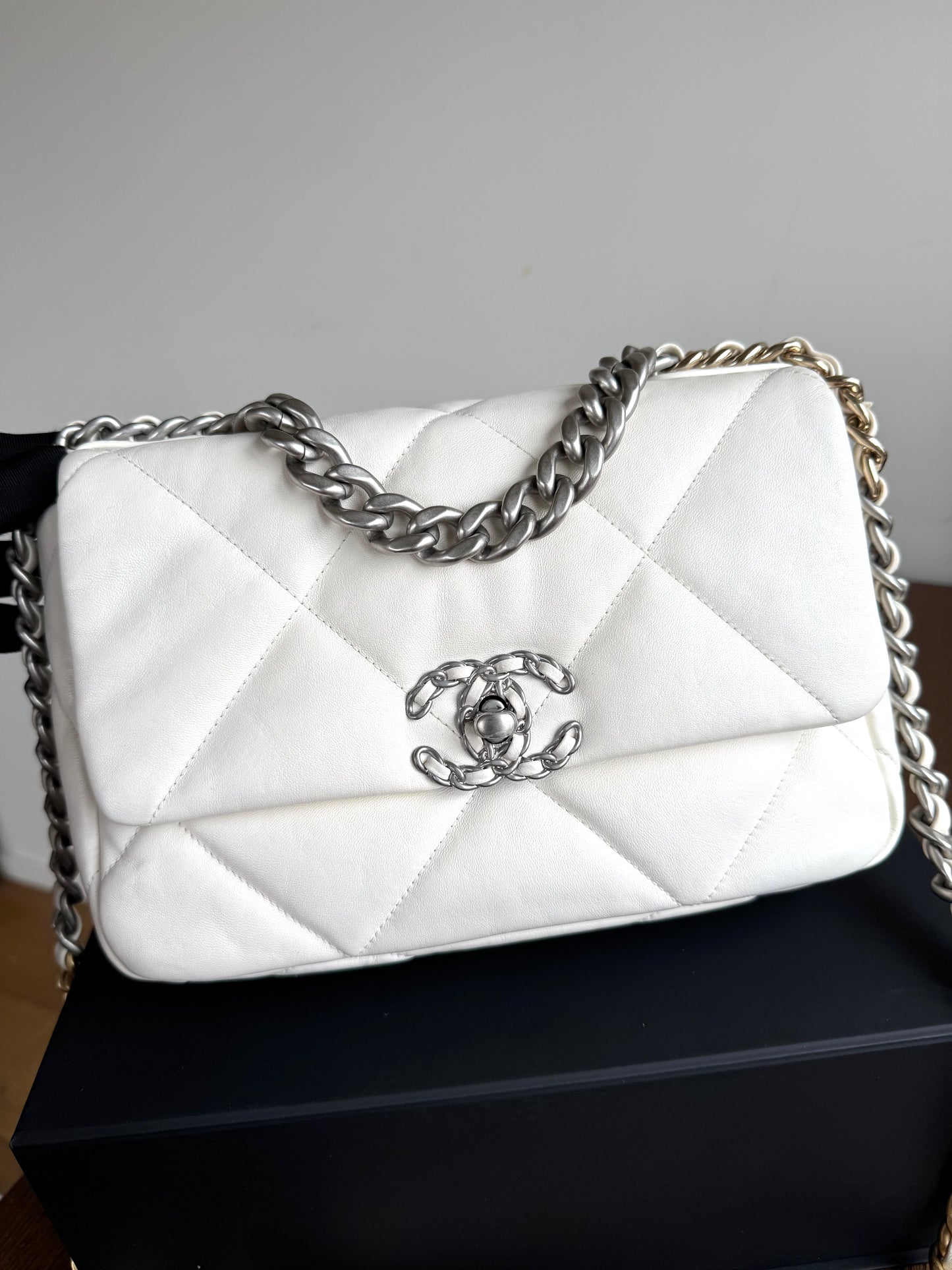 Pre-owned Chanel 19 Small Creamy White Lambskin Flap Bag