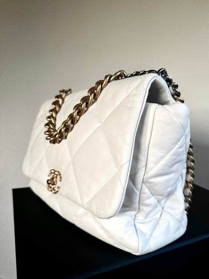 Pre-owned Chanel 19 Maxi White Lambskin Flap Bag