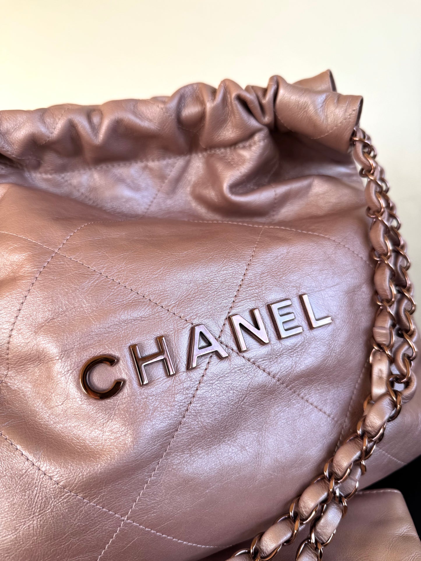 Pre-owned Chanel 22 Small Rose Gold Leather Tote Bag Limited Color
