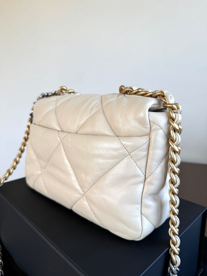 Pre-owned Chanel 19 Small Beige Lambskin Flap Bag