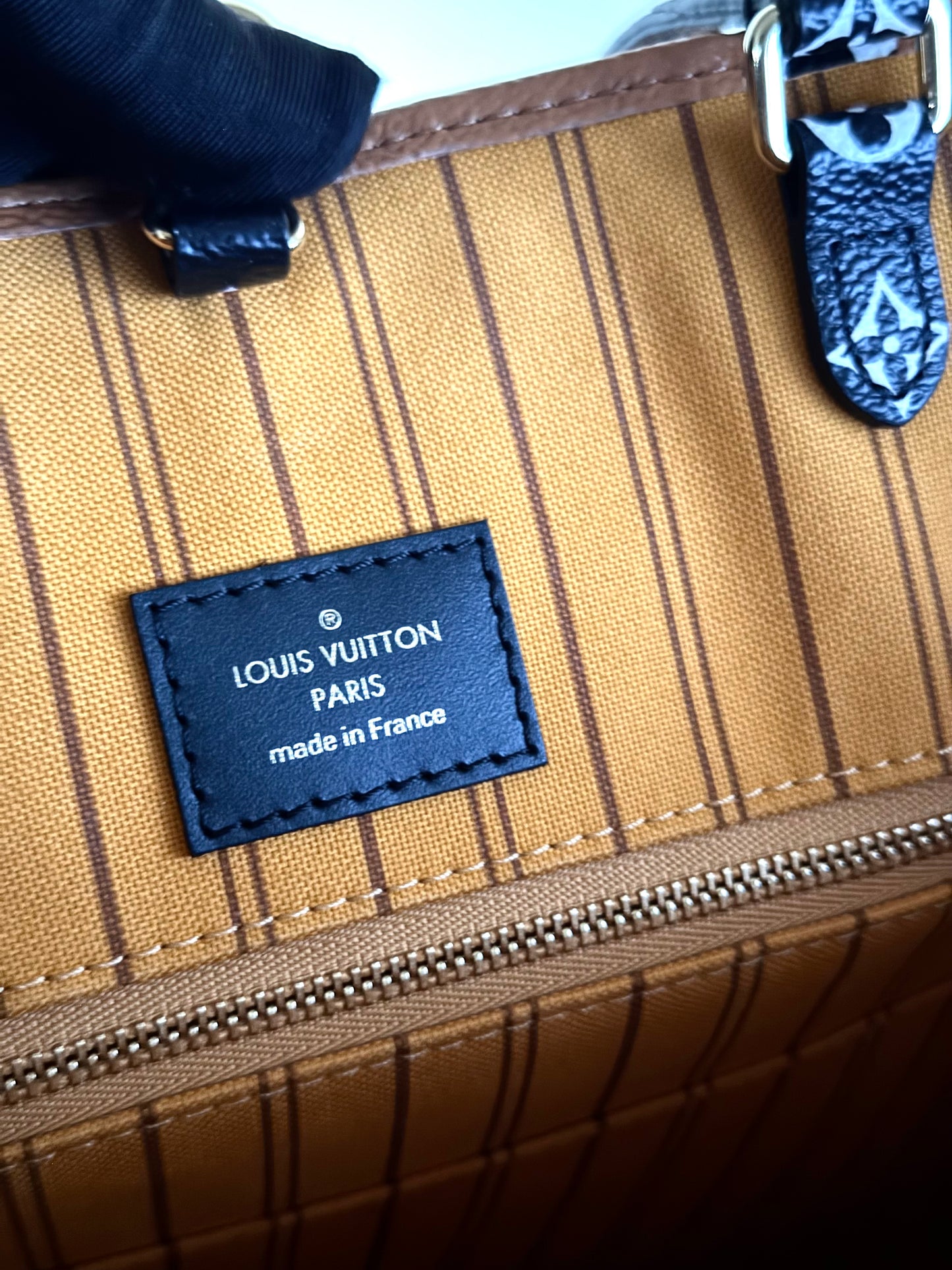 Pre-owned Louis Vuitton OnTheGo GM Jungle Monogram Tote Bag Limited Edition