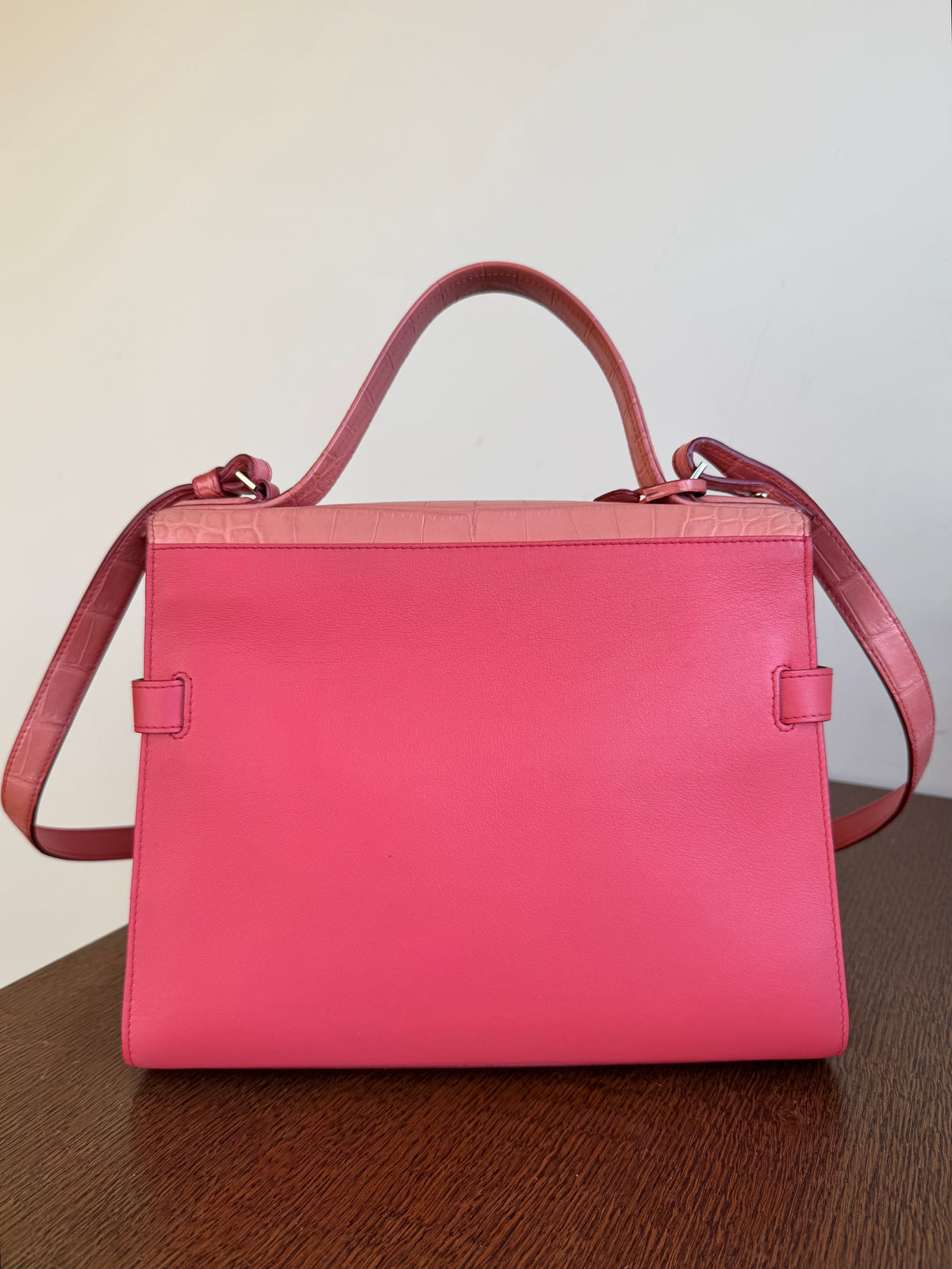 Pre-owned Delvaux Tempête MM Salmon Pink Crocodile Leather Bag