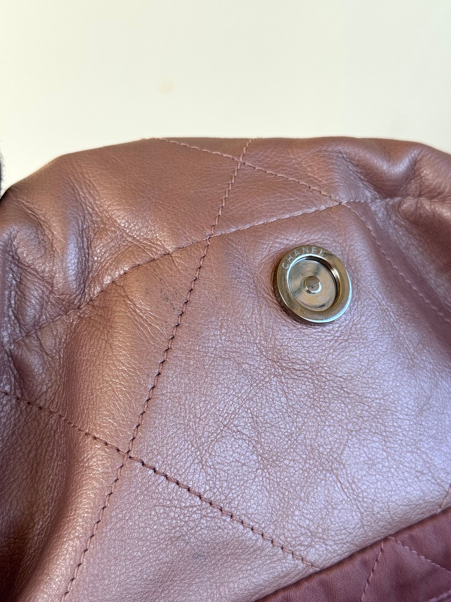 Pre-owned Chanel 22 Small Rose Gold Leather Tote Bag Limited Color