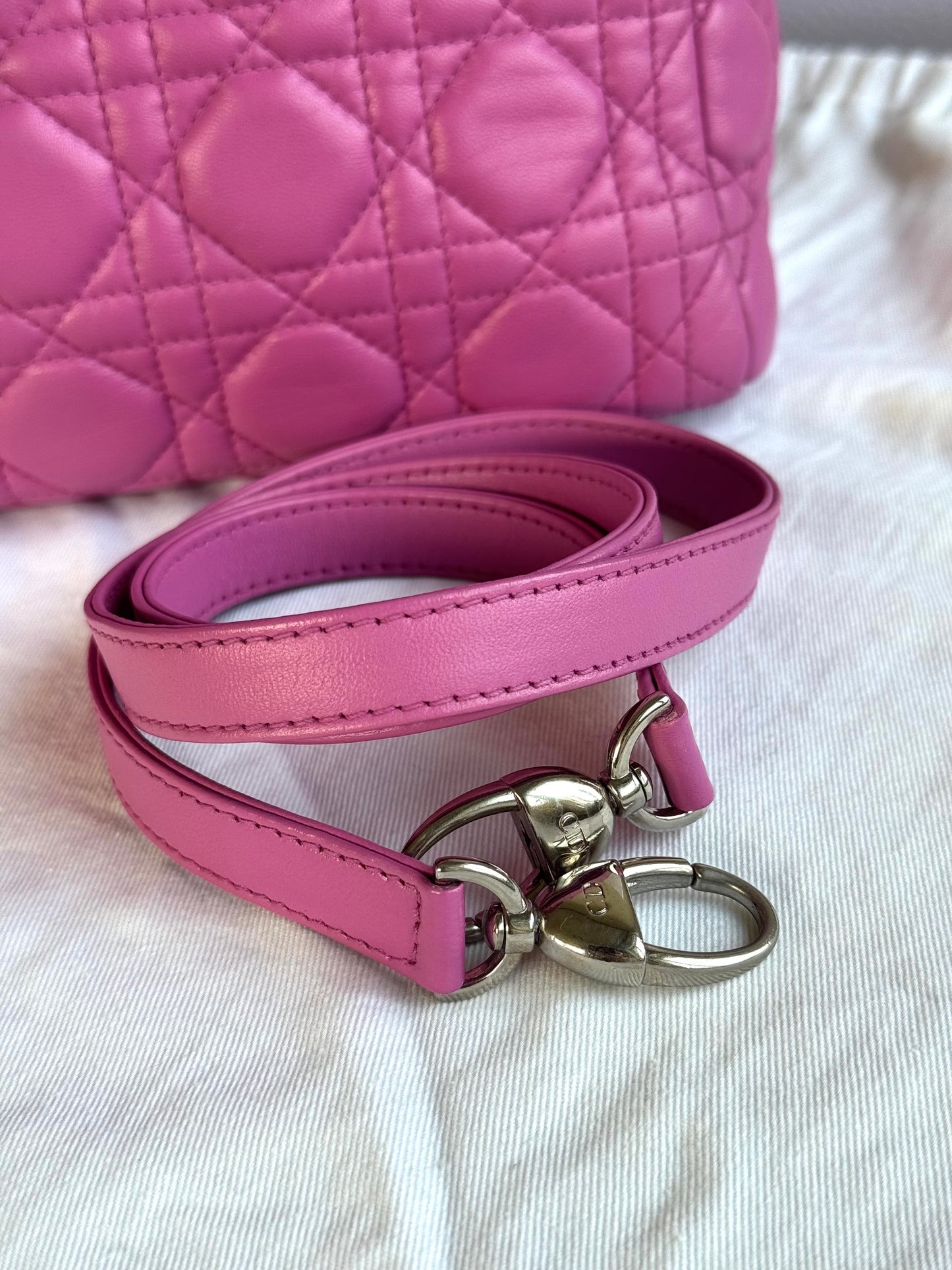 Pre-owned Dior Lady Dior Medium Pink Lambskin Bag