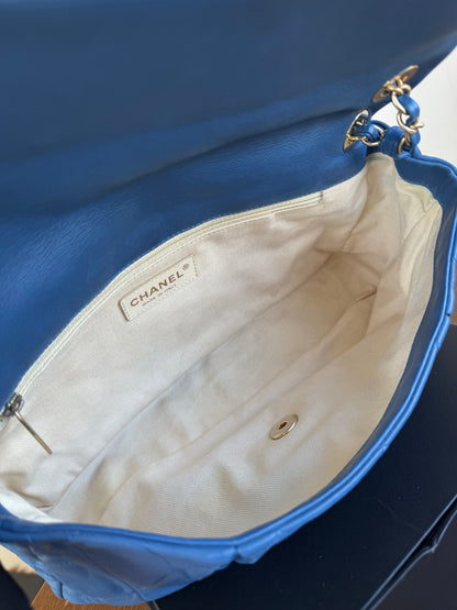 Pre-owned Chanel CC Large Blue Iridescent Calfskin Flap Bag
