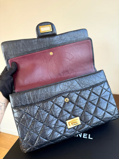 Pre-owned Chanel 2.55 Reissue Maxi 227 Black Calfskin Flap Bag