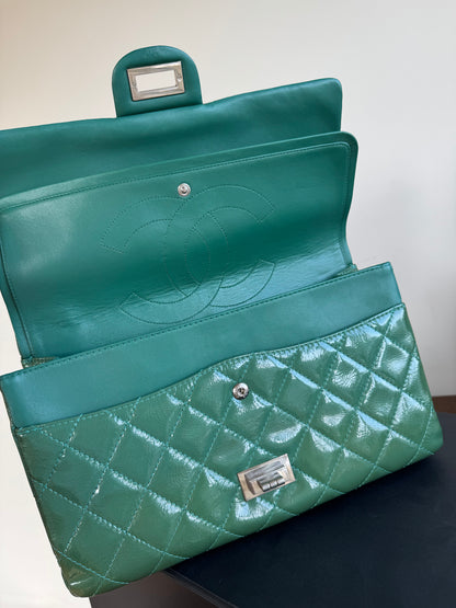 Pre-owned Chanel 2.55 Reissue Maxi 227 Dark Green Patent Leather Flap Bag