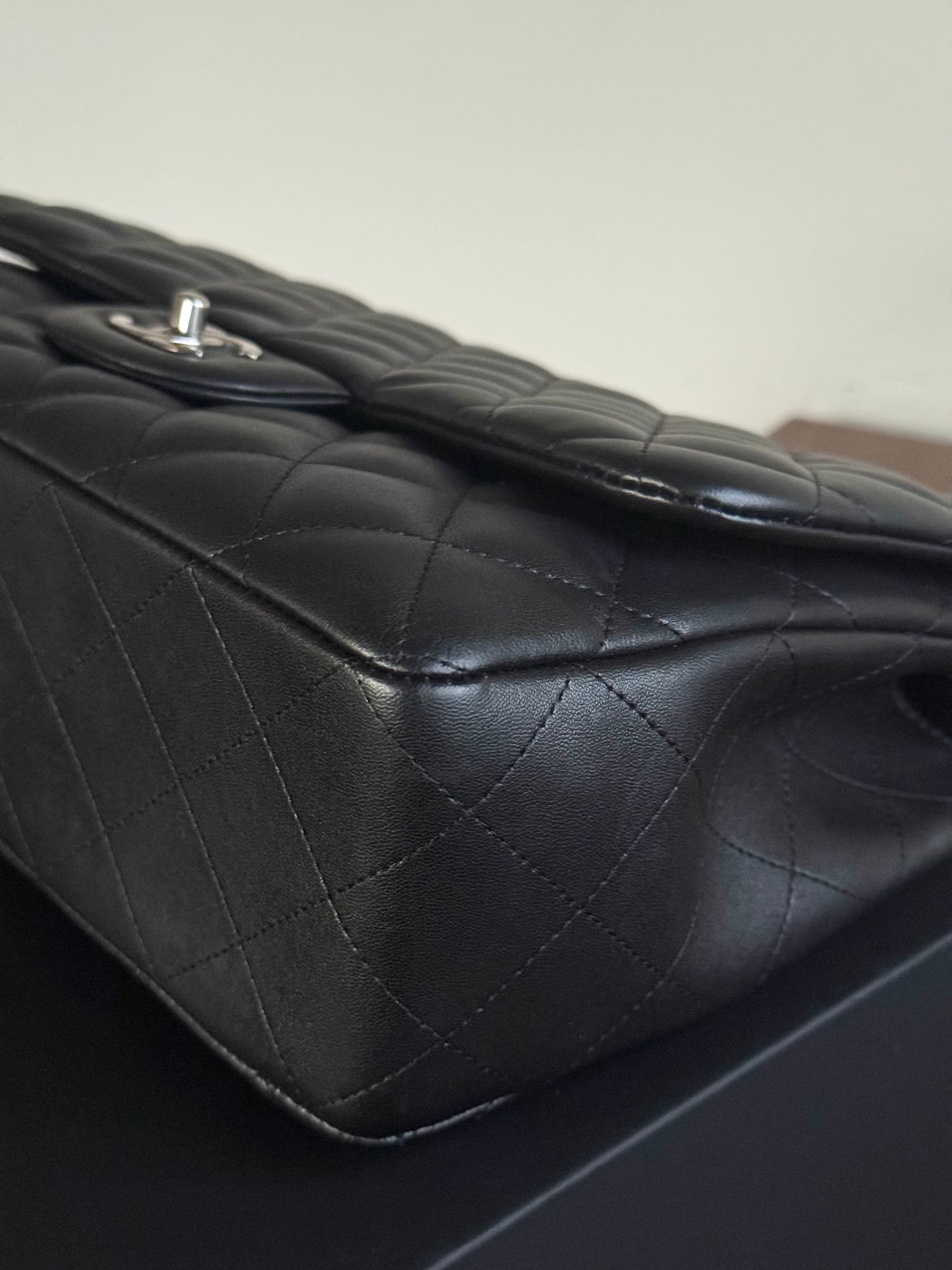 Pre-owned Chanel Timeless Classic Jumbo Black Lambskin Single Flap Bag