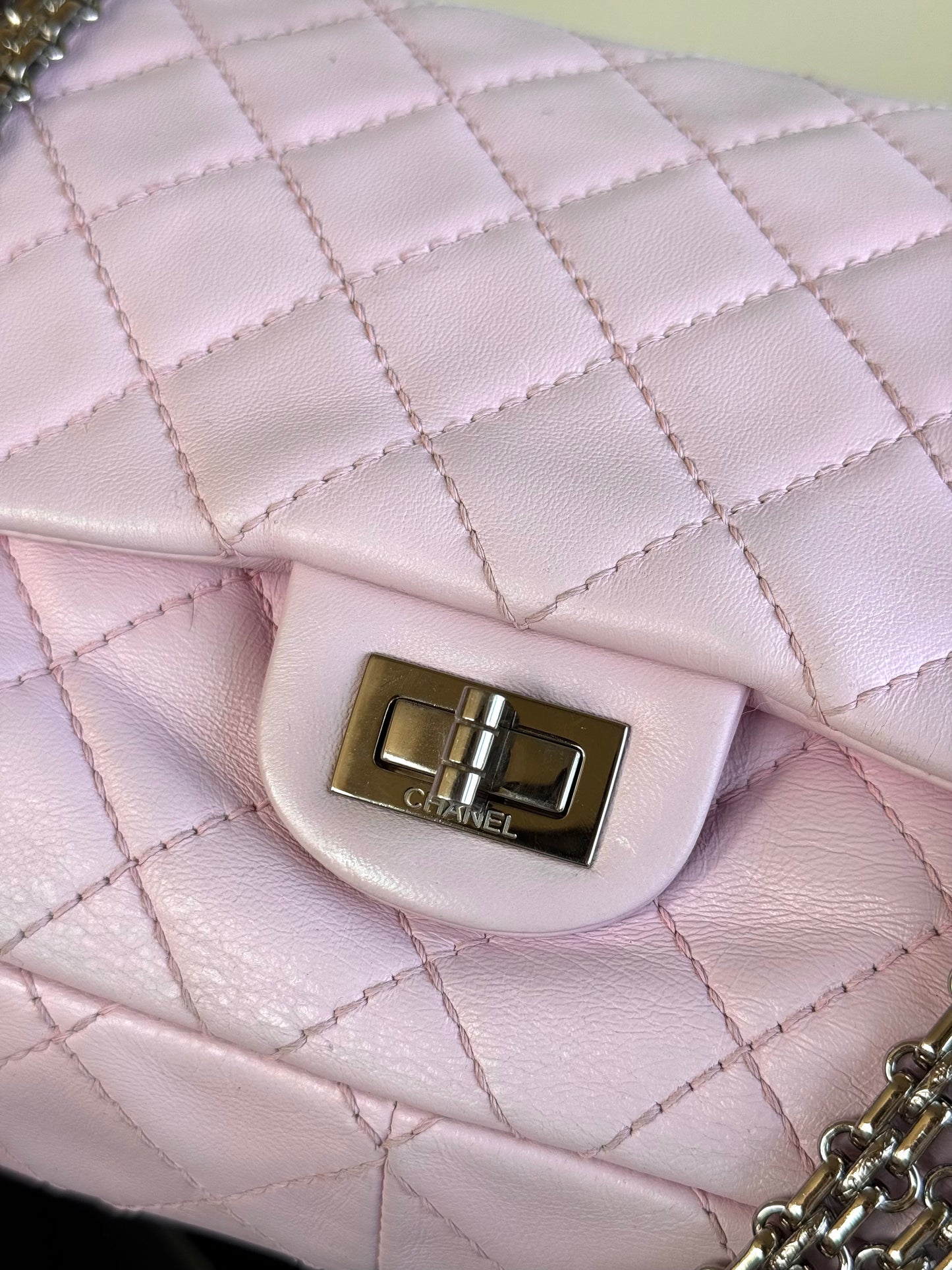 Pre-owned Chanel 2.55 Reissue 226 Large Pink Leather Flap Bag