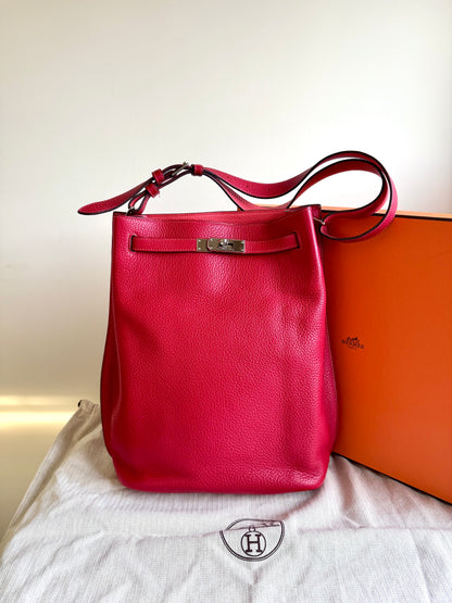Pre-owned Hermès So Kelly 26 Red Togo Shoulder Bag