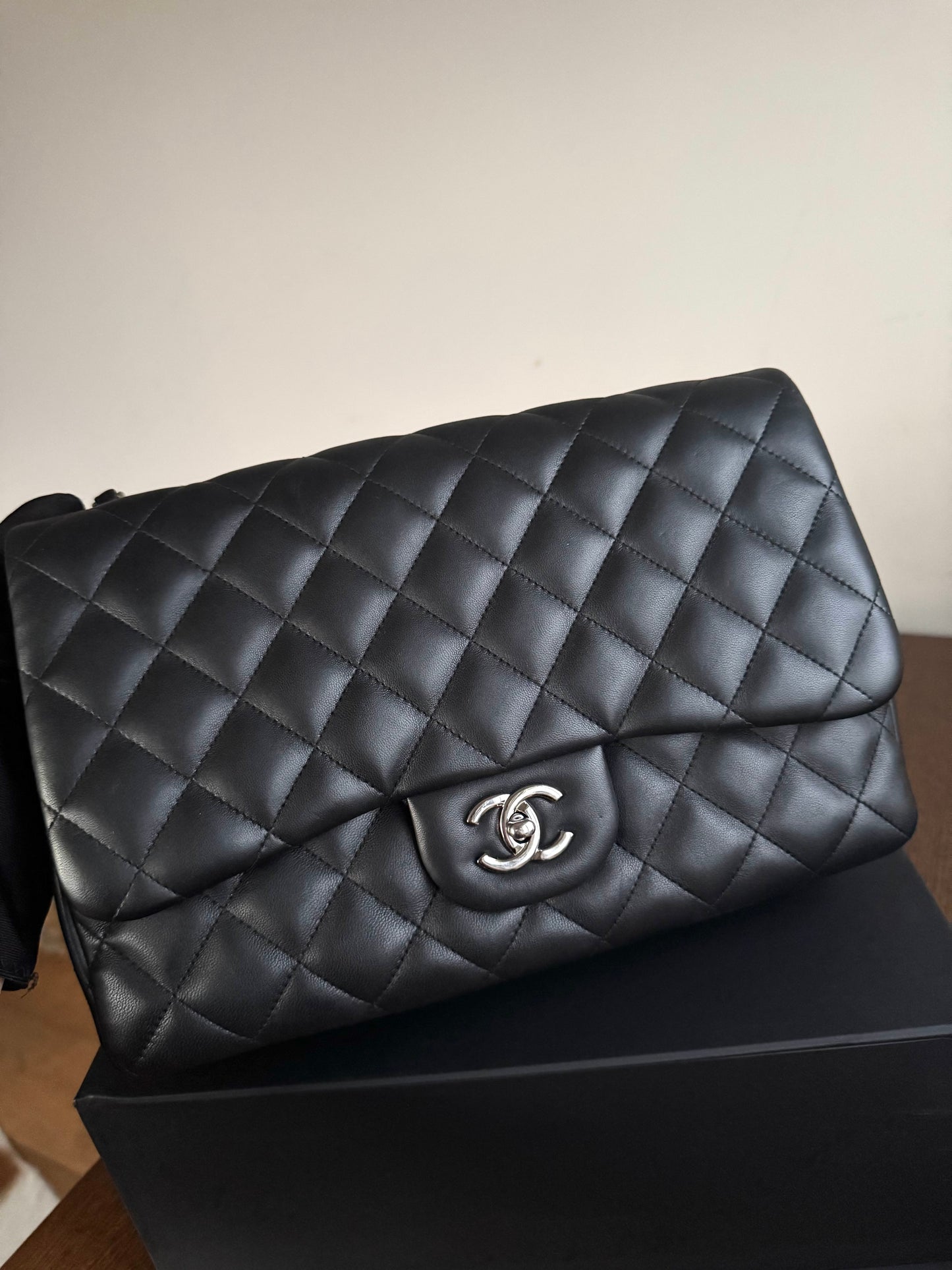 Pre-owned Chanel Timeless Classic Jumbo Black Lambskin Single Flap Bag