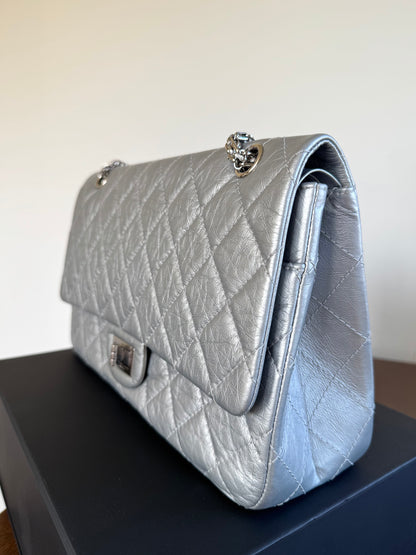 Pre-owned Chanel 2.55 Reissue Maxi 227 Silver Leather Flap Bag