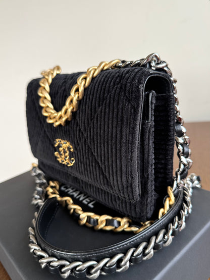 Pre-owned Chanel 19 Wallet On Chain Corduroy Black Bag