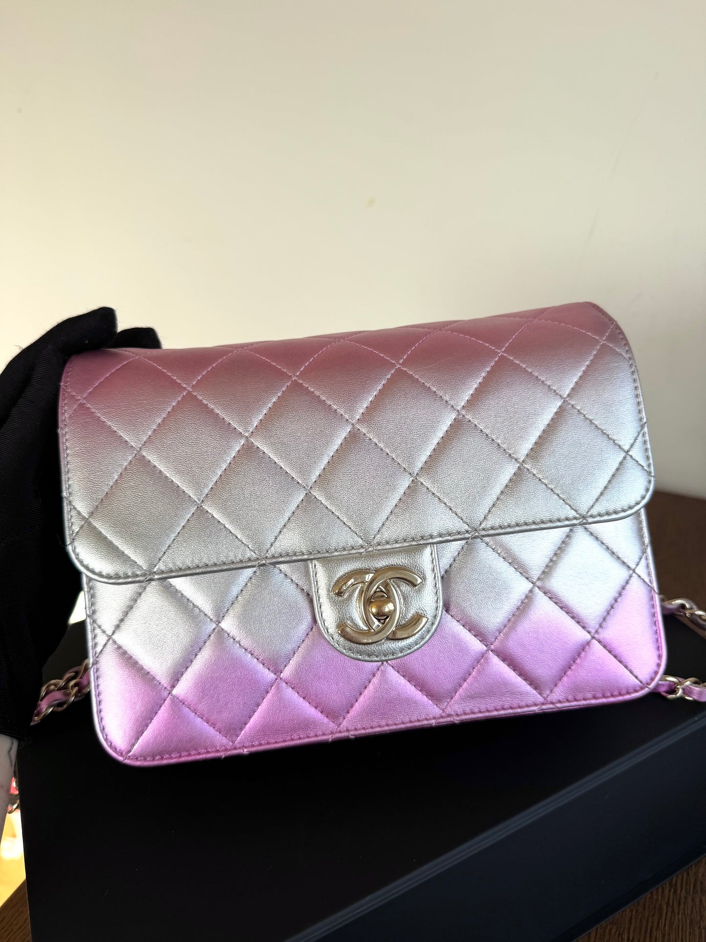 Pre-owned Chanel Like A Wallet Metallic Silver Pink Lambskin Flap Bag