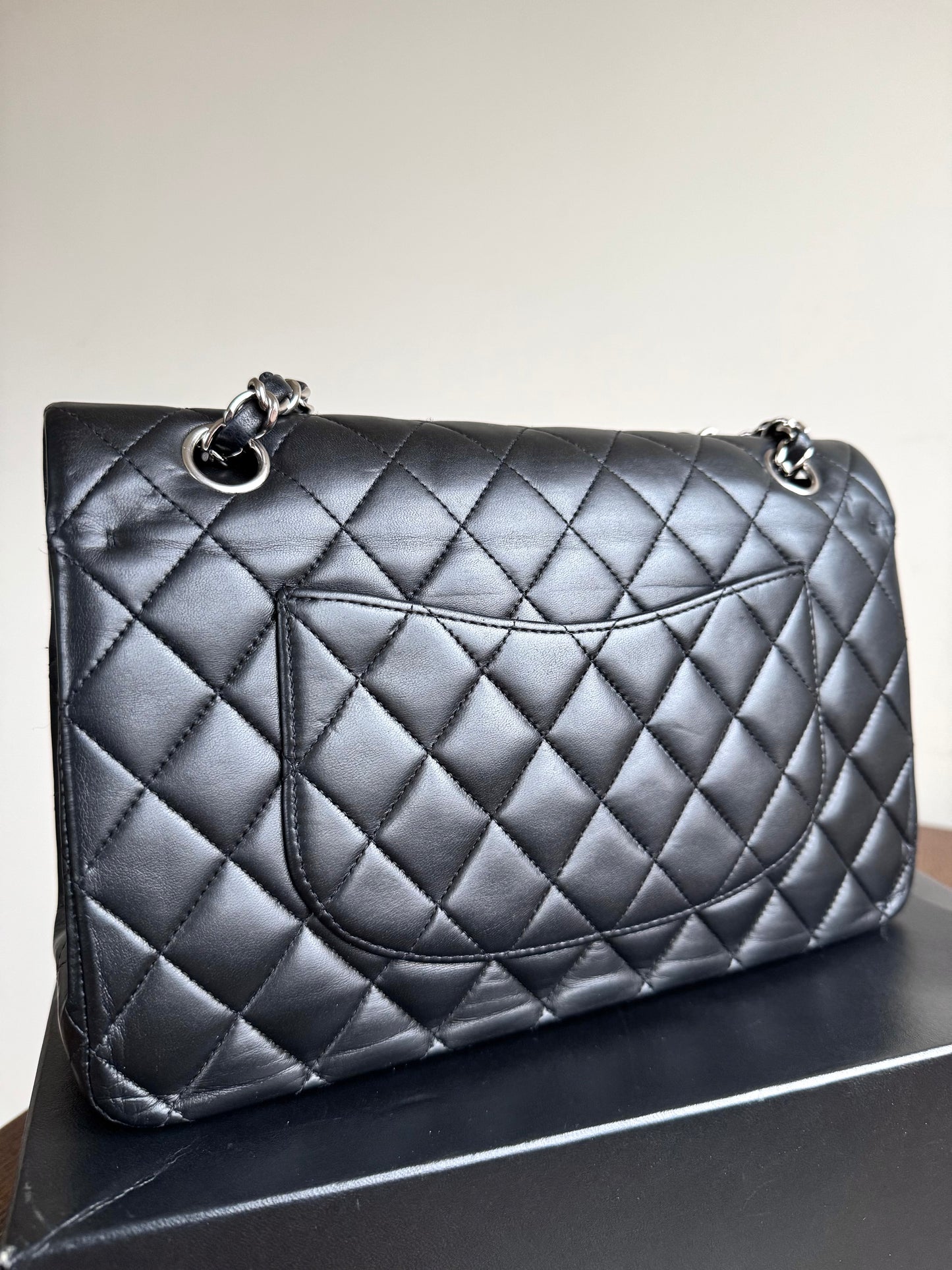 Pre-owned Chanel Timeless Classic Medium Black Lambskin Flap Bag