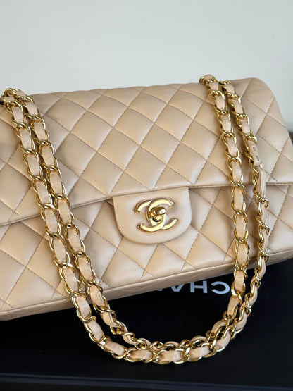 Pre-owned Chanel Timeless Classic Medium Beige Lambskin Flap Bag