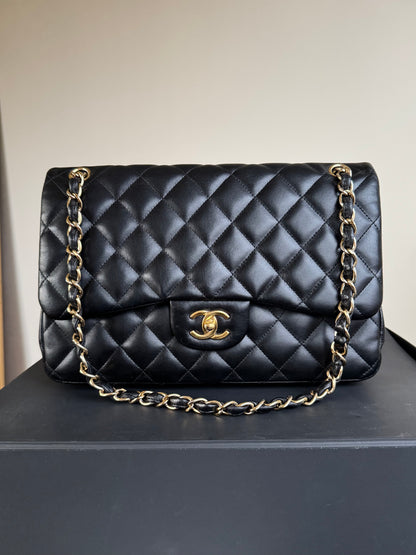 Pre-owned Chanel Timeless Classic Jumbo Black Lambskin Flap Bag