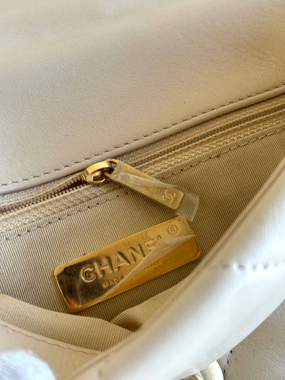 Pre-owned Chanel 19 Small Beige Lambskin Flap Bag