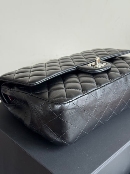 Pre-owned Chanel Timeless Classic Medium Black Lambskin Flap Bag