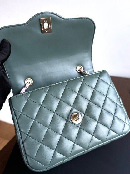 Pre-owned Chanel Diana Mini Bi-color Green Pink Leather Flap Bag