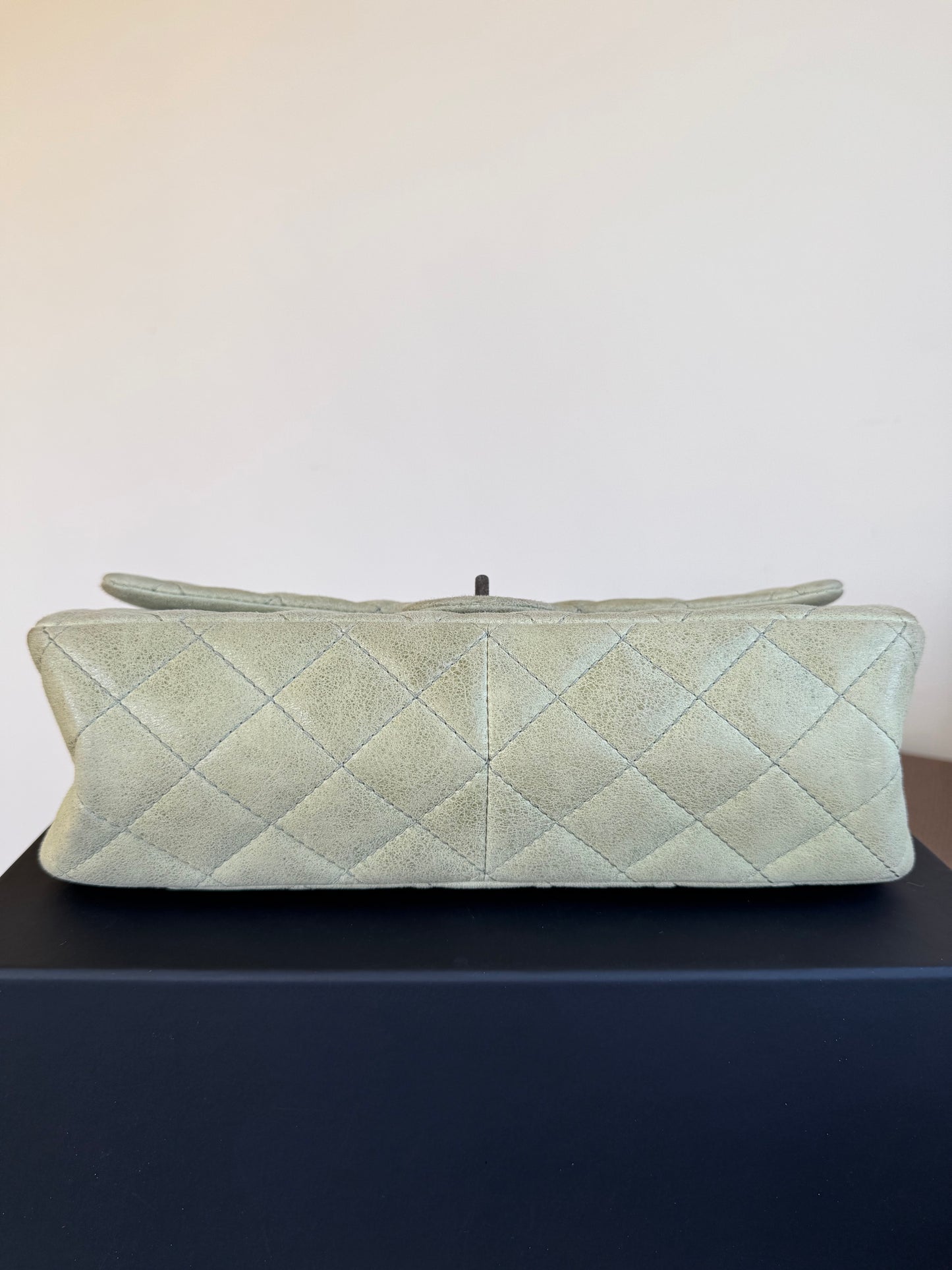 Pre-owned Chanel 2.55 Reissue Large 226 Pistachio Green Nubuck Flap Bag