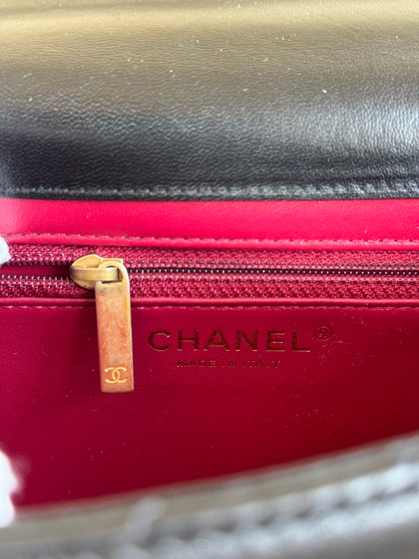 Pre-owned Chanel CC Crystal Geometric Black Lambskin Flap Bag