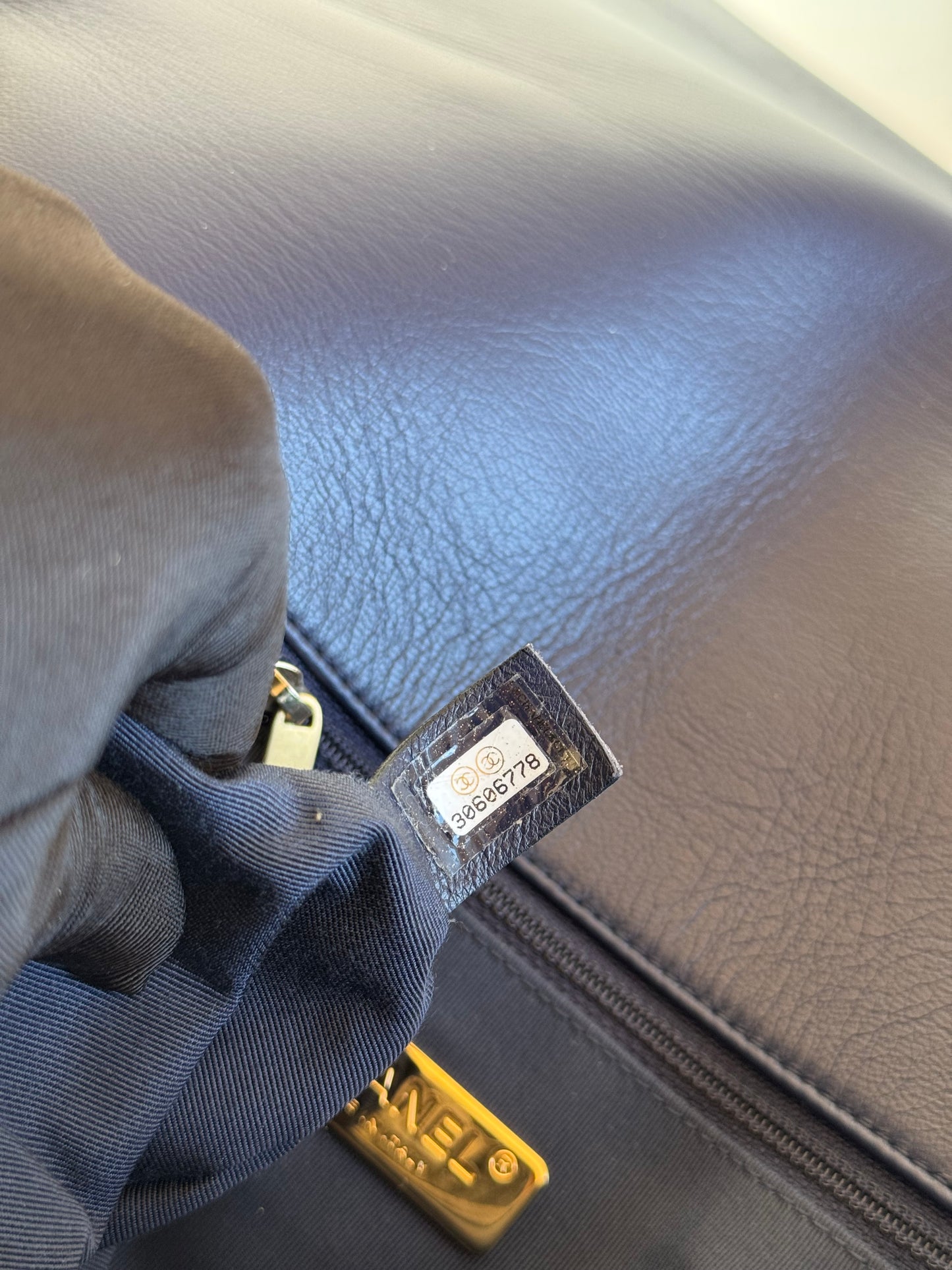 Pre-owned Chanel 19 Maxi Navy Lambskin Flap Bag