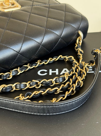 Pre-owned Chanel CC Crystal Geometric Black Lambskin Flap Bag