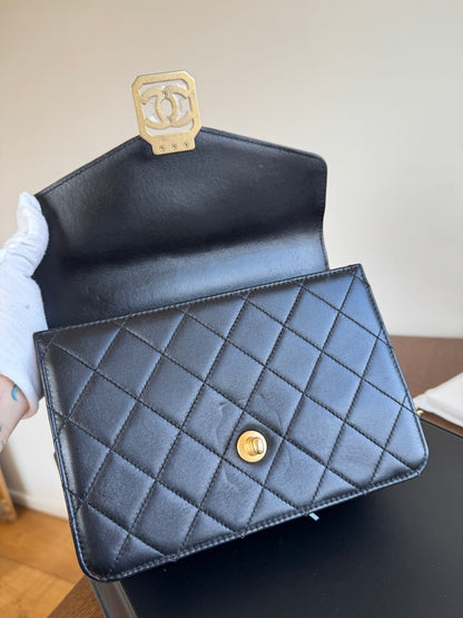 Pre-owned Chanel CC Crystal Geometric Black Lambskin Flap Bag