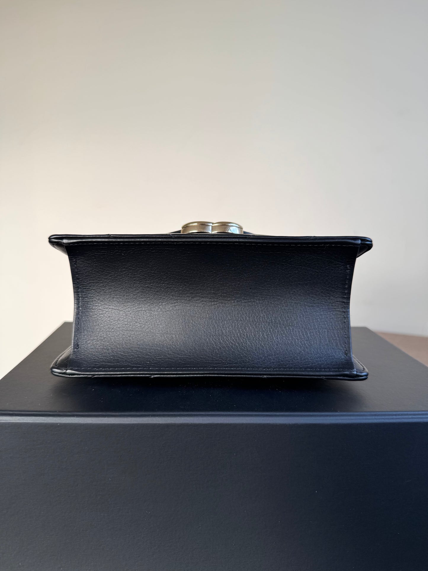 Pre-owned Chanel Chevron Envelope Black Leather Crossbody Bag