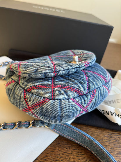 Pre-owned Chanel 22S Coco Beach Mini Denim Crossbody Bag