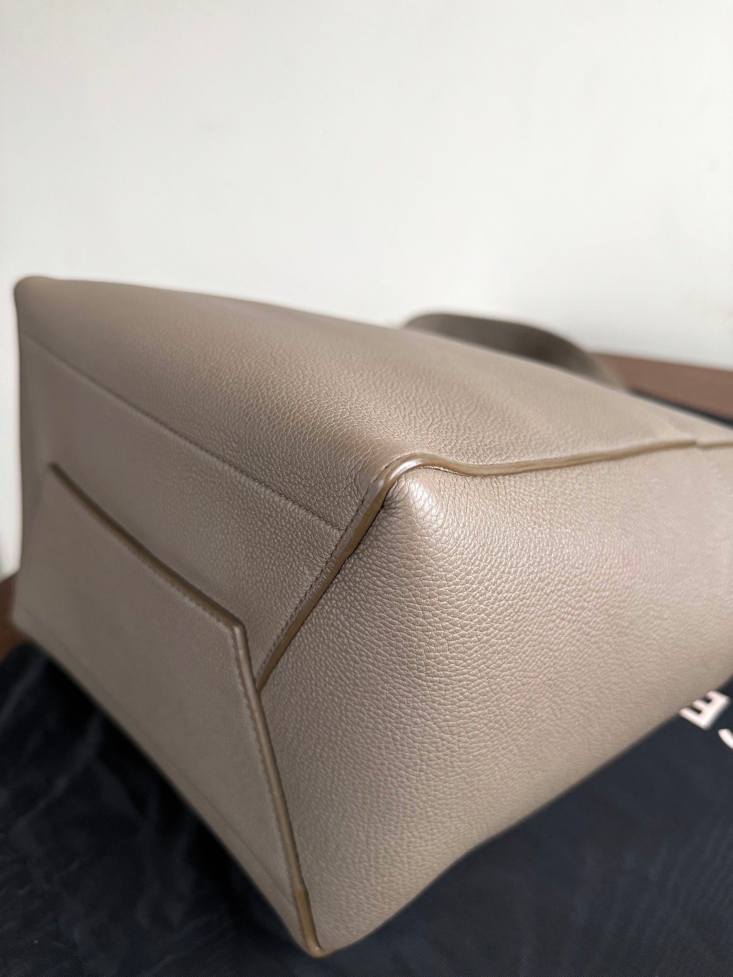 Pre-owned Céline Seau Sangle Taupe Leather Tote Bag