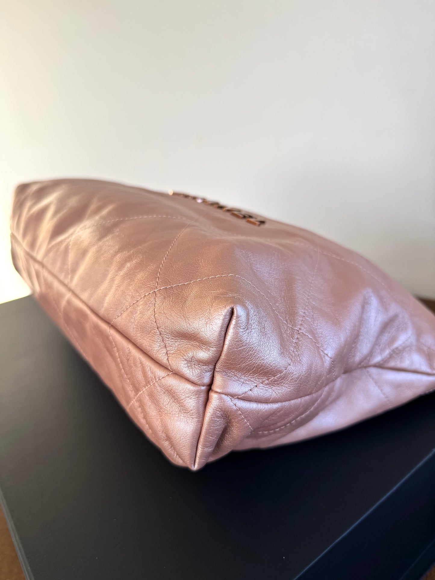 Pre-owned Chanel 22 Small Rose Gold Leather Tote Bag Limited Color