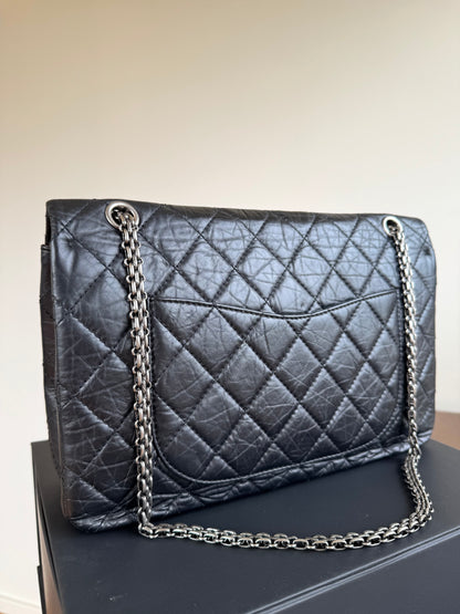 Pre-owned Chanel 2.55 Reissue Maxi 227 Black Calfskin Flap Bag