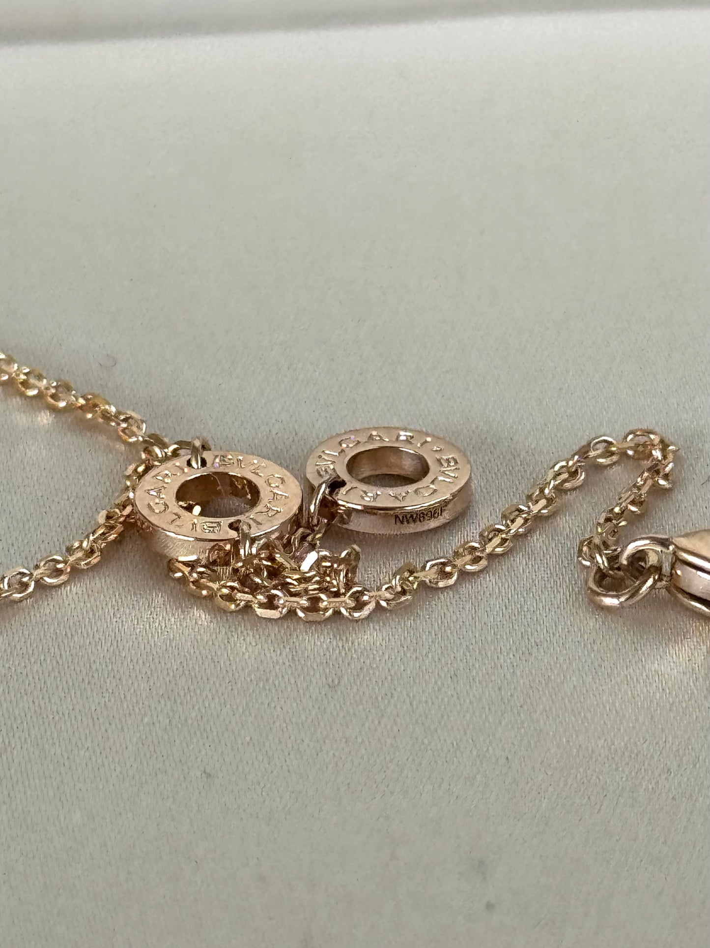 Pre-owned Bvlgari Divas Turquoise 18K Pink Gold Nacklace