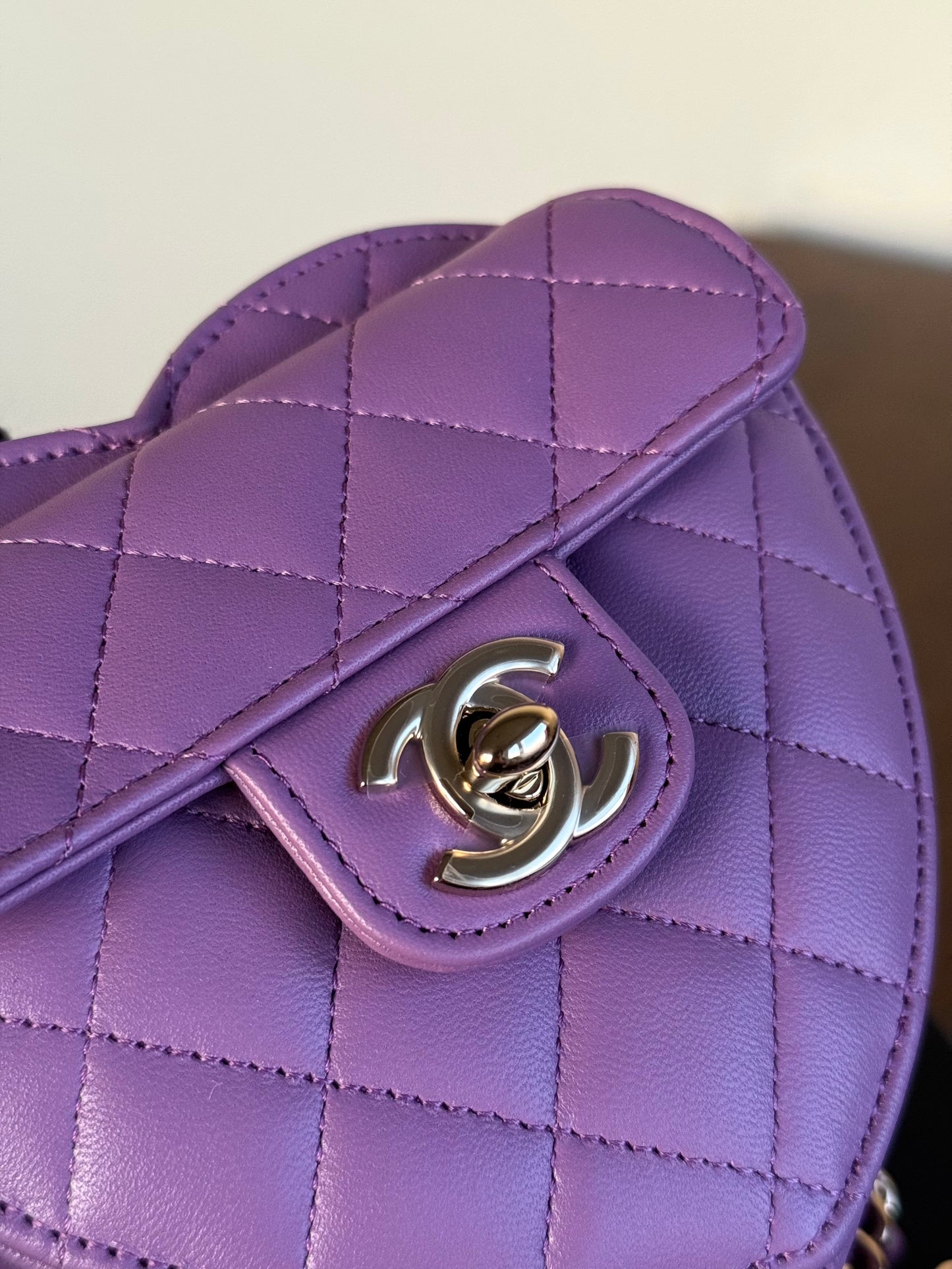 Pre-owned Chanel CC In Love Small Purple Leather Heart Bag