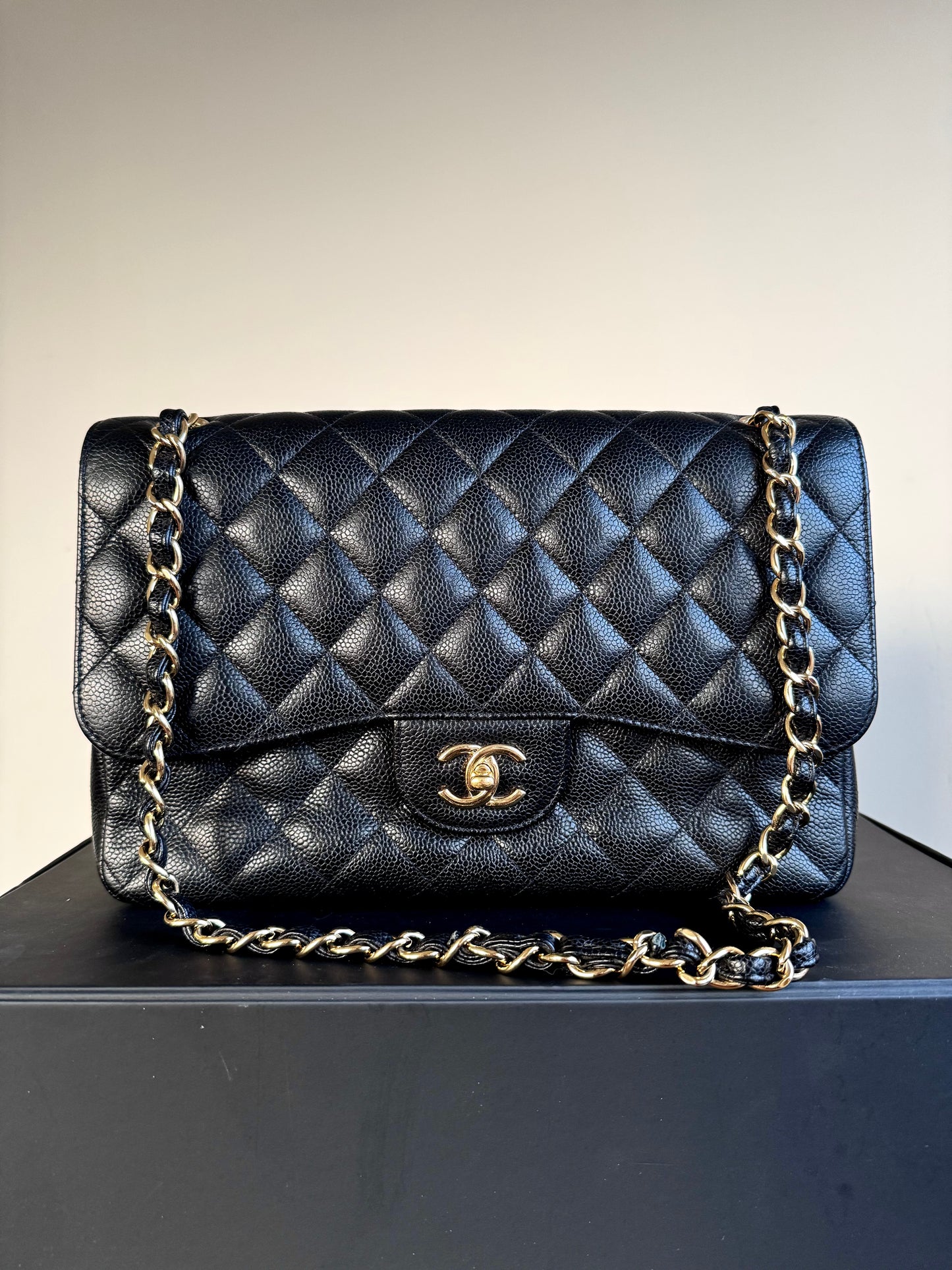 Pre-owned Chanel Timeless Classic Jumbo Black Caviar Flap Bag