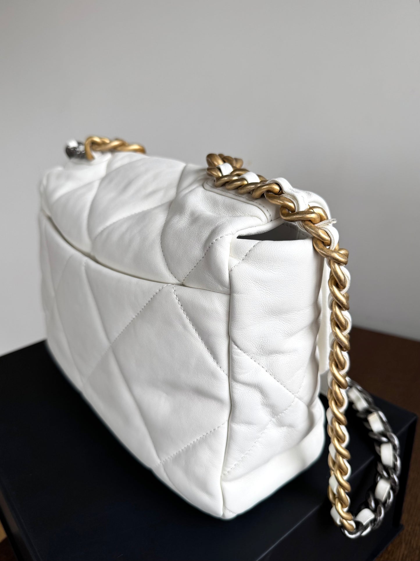 Pre-owned Chanel 19 Large White Lambskin Flap Bag