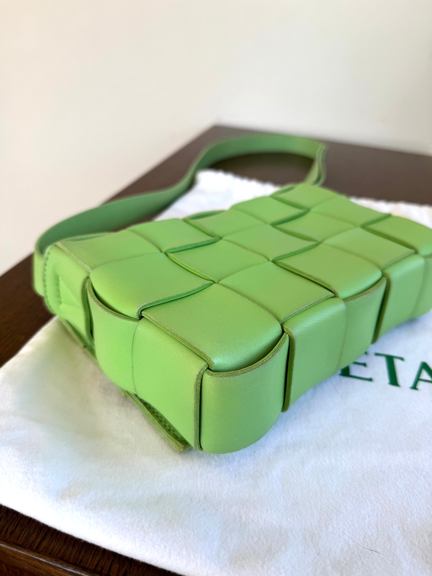 Pre-owned Bottega Veneta Cassette Green Lambskin Flap Bag