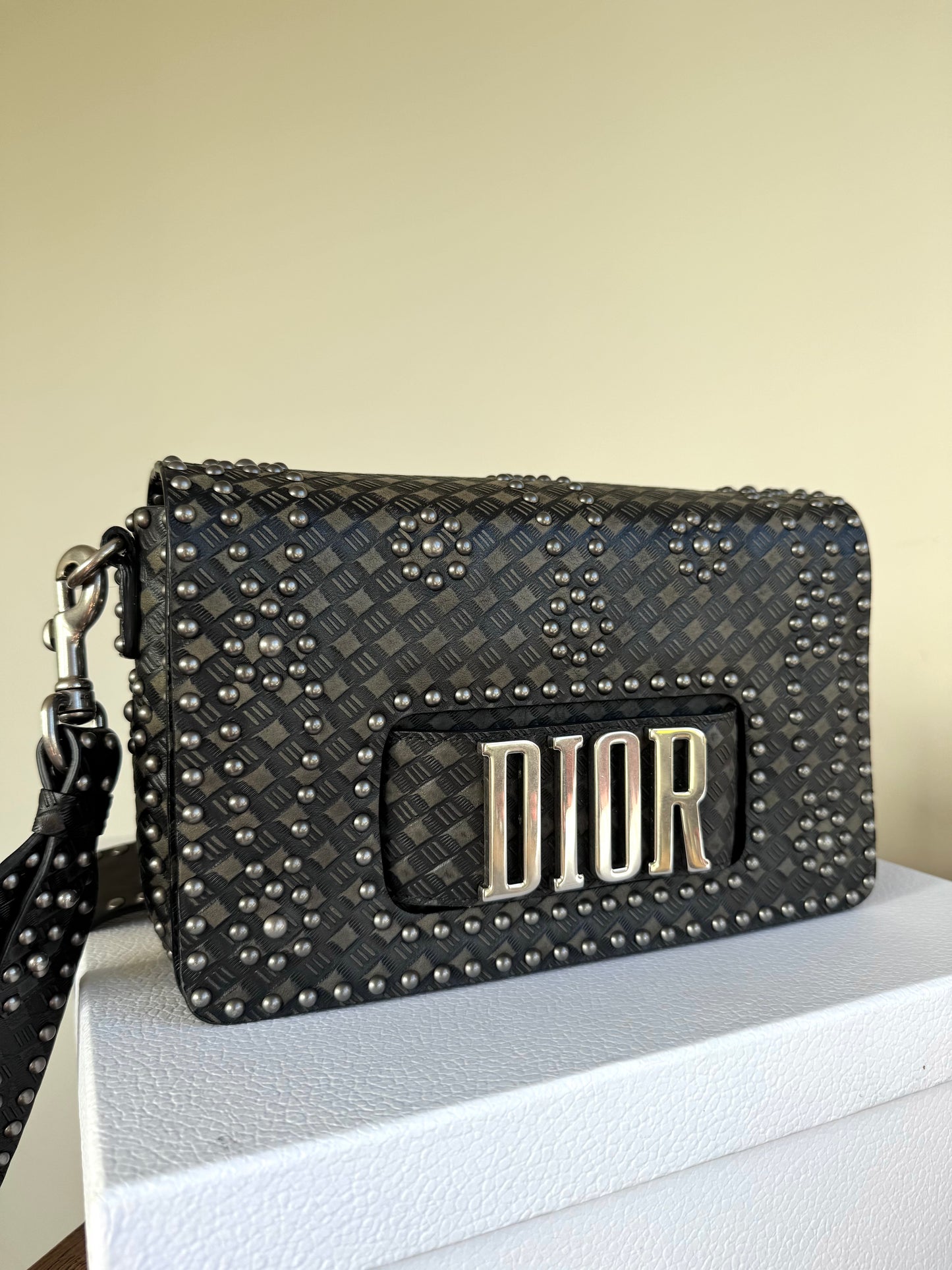 Pre-owned Dior Dio(r)evolution Studded Black Leather Flap Bag