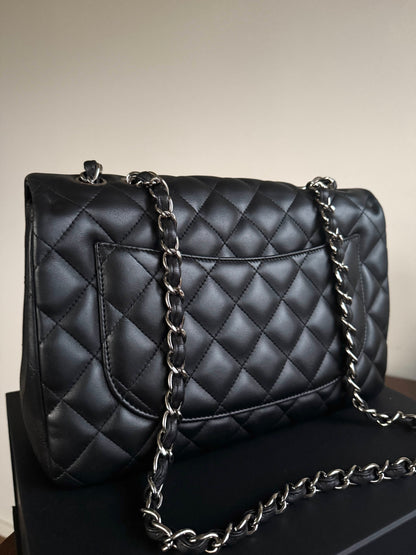 Pre-owned Chanel Timeless Classic Jumbo Black Lambskin Single Flap Bag